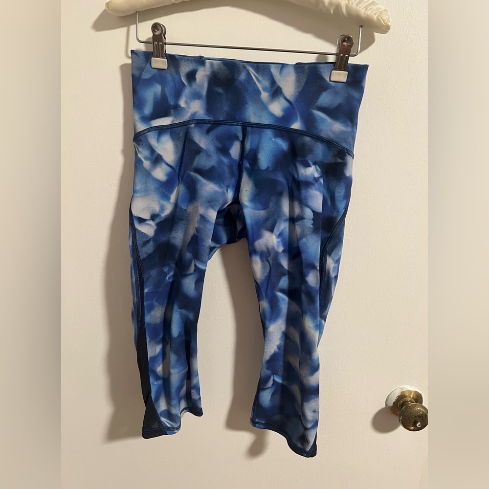 Lululemon Train Times Cropped Athletic Leggings Size 6